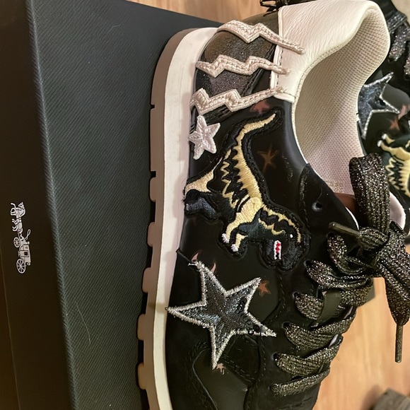 Coach size 6.5 c125 runner-Rexy - Picture 3 of 3